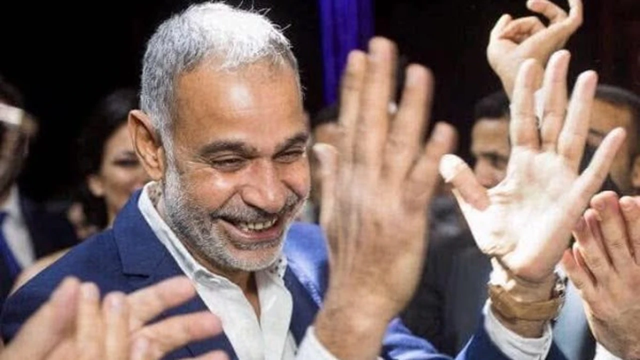 محمد البزاوي يداعب جمهوره بمنشور بعد قرار الغلق المبكر